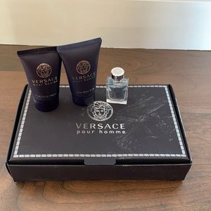 New! Versace Pour Homme Cologne & Grooming Set